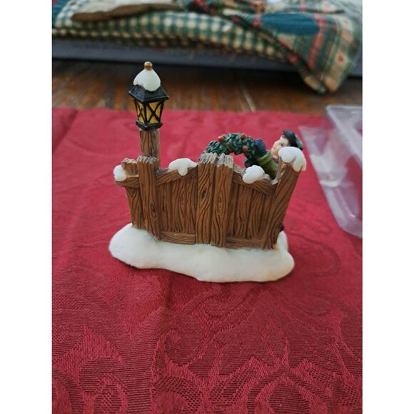 Vintage Santa’s Workbench Peace Boy Hanging Christmas Wreath Holiday Village - Picture 3 of 5